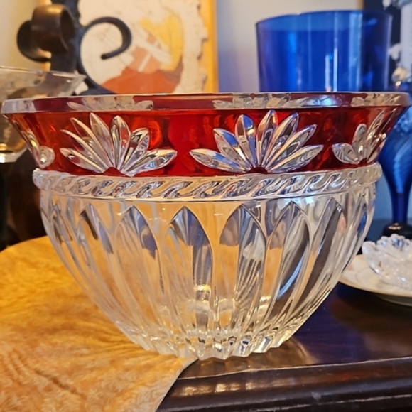 France marked Fan Cut to clear Heavy Lead Crystal Corinth Bowl Fan cut - Picture 9 of 11